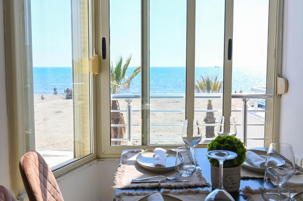 Wave Beachfront Apartments Durrës Exterior foto